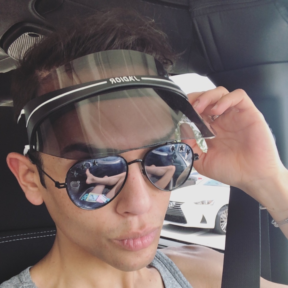 Meet your Posher, Caue